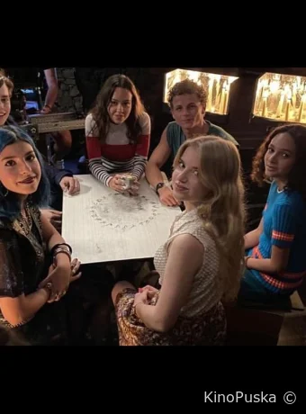 Сериал Уиджа: Смертельные каникулы / Ouija, un été meurtrier 2024 смотреть онлайн 2 сезон 7 серия